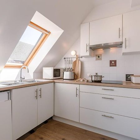 Huswell - Centrally Located Apartment With Sunny Terrace Ostende Exterior foto