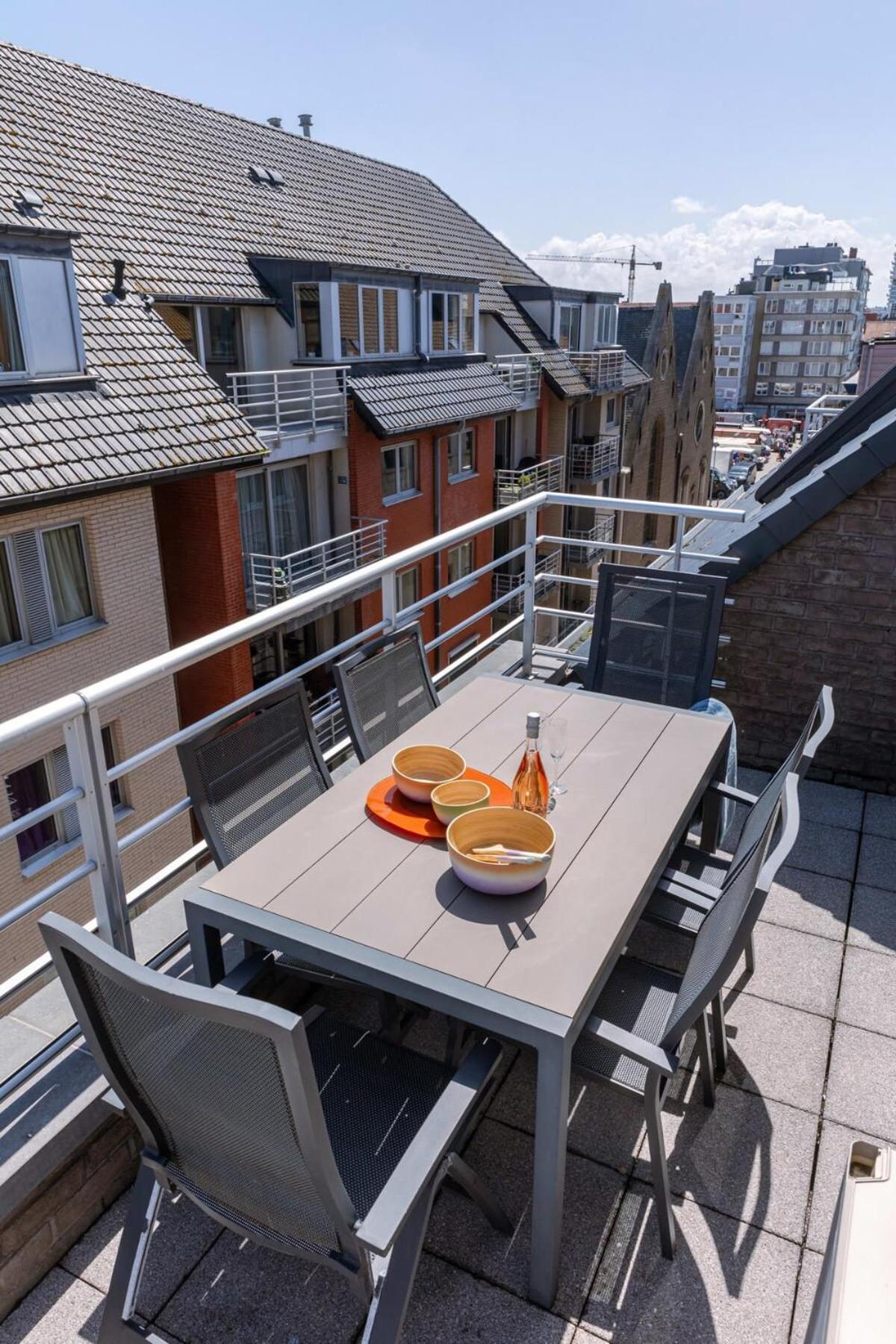 Huswell - Centrally Located Apartment With Sunny Terrace Ostende Exterior foto